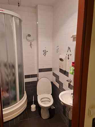 Продам квартиру 2х кімнатну по вул Лаврська 10, Киев