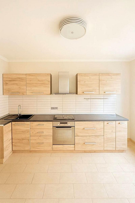 Простора та затишна 3-кімнатна квартира 90 м² П. Григоренка 14 Киев - изображение 4