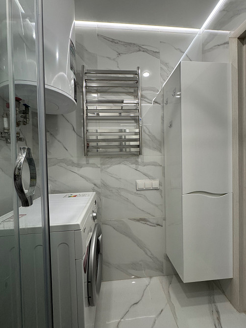 Снимите двухкомнатную квартиру на улице Василя Макухи, район Образцова Дніпро - зображення 8