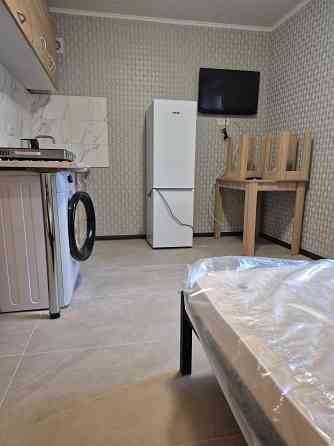 Сдам 1-комнатную студию Радужное озеро, хозяин Київ