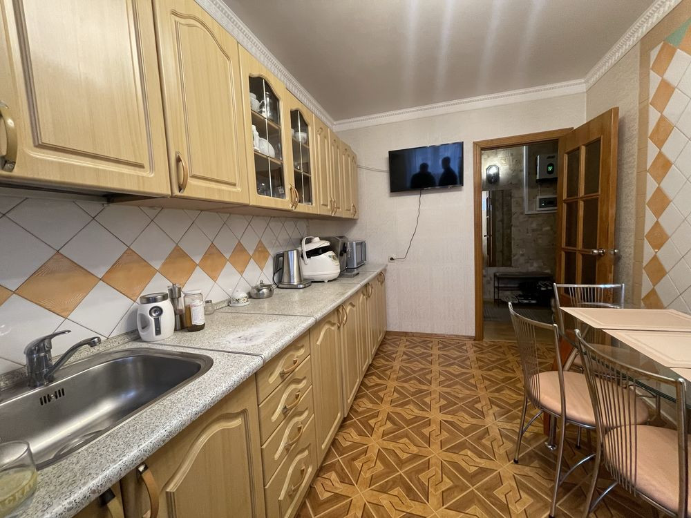 4 комнаты. 86 метров. Кирпичный дом. Утепленный Фасад. Инвертер. Киев - изображение 8