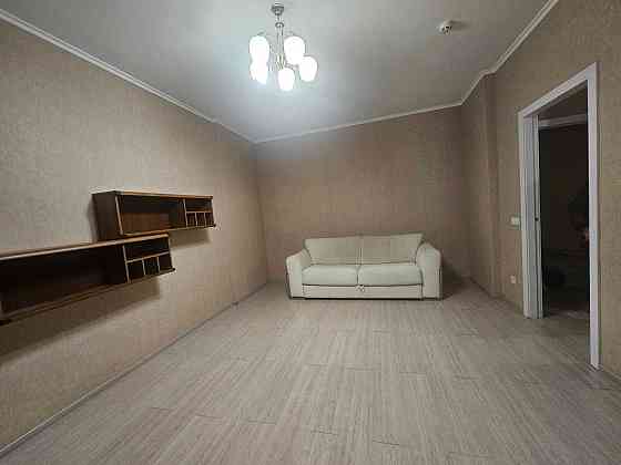 Продам 1-кімнатну квартиру метро Деміїївська 15 хв Саперно-Слобідська Київ