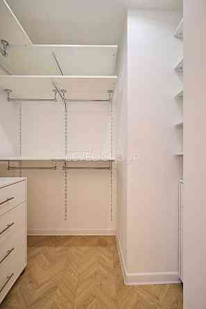 1 кімнатна, ЖК "Нью Йорк", Горького 74, 4 поверх, центр Київ