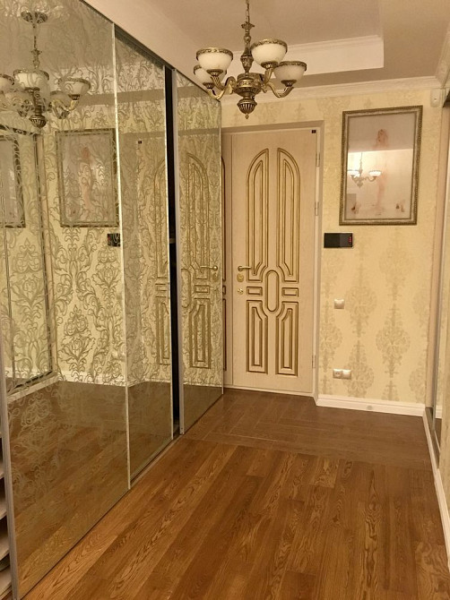 Продам 2-кімнатну квартиру 60,05 м², вул. Лобановського, центр міста Запоріжжя - зображення 1