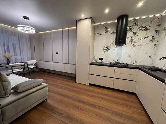 Евро 3х ком квартира , кухня 20м2, жк Новы Метры Центр, Ирпень Ірпінь