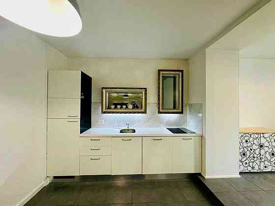 Ексклюзивна двокімнатна квартира після ремонту,зі своїм гаражем. Запоріжжя