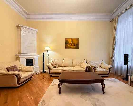 Оренда найкращої квартири в центрі Львова біля парку Ів.Франка Львов