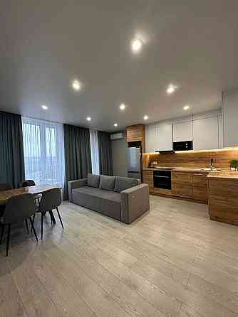 Є ГЕНЕРАТОР оренда 2-кім 68 м2 в ЖК Світло Парк, Столичне шосе, 3 Київ