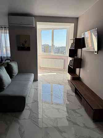 Здам простору квартиру на Виставці Хмельницький