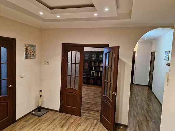 3х кімнатна квартира + парко місце. Оренда. Київ