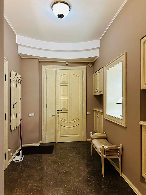 3 Кімнатна квартира Київ - зображення 1