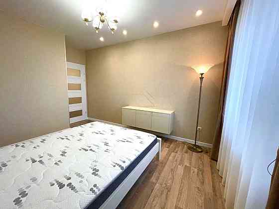 Продається вишукана 2к з євроремонтом та міським озером на подвір'ї! Івано-Франківськ