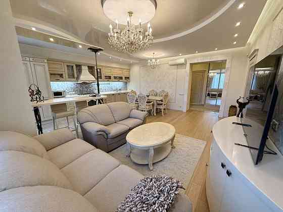 Продаю уютную премиальную 3-ку ул Набережная Миколаїв