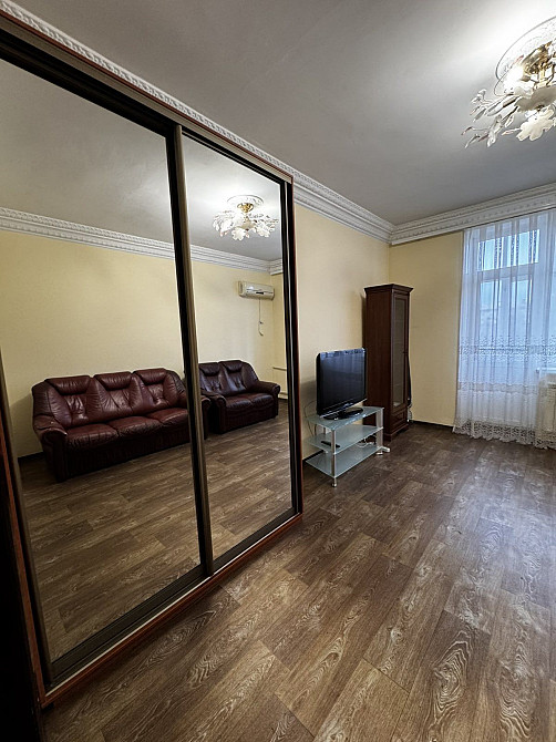 Продаж 2к повнометражної квартири центр проспект Сталеварів Запоріжжя - зображення 1