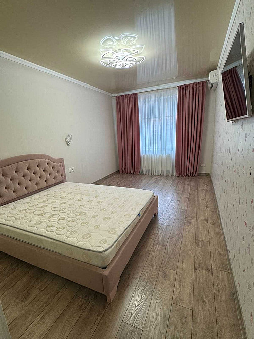 Продам квартиру с ремонтом в ЖК Радужный, 4 этаж Лиманка - зображення 1