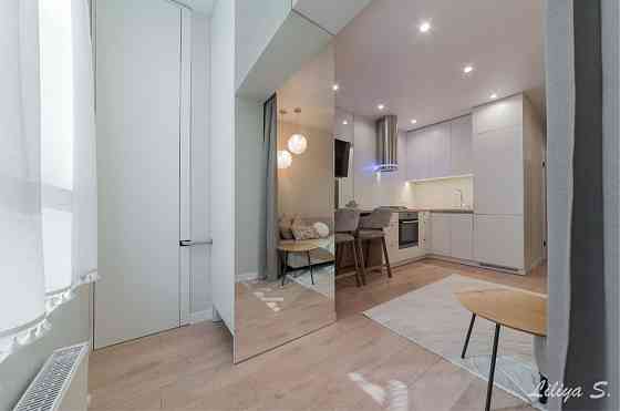 Дизайнерський ремонт ! Перша оренда , Уютний Квартал Sofiivska Borshchahivka