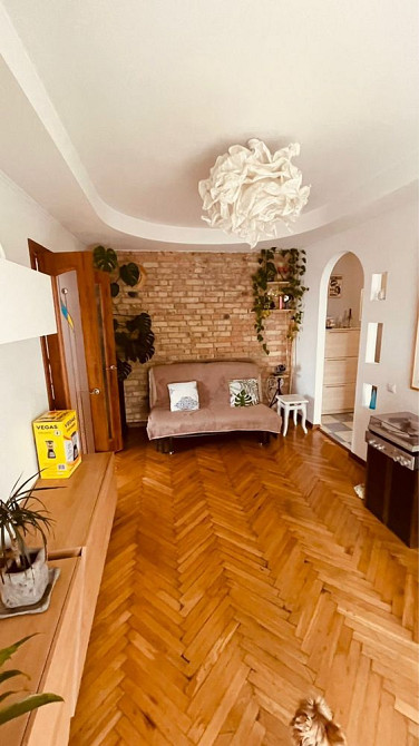 Палац  Україна Либідська Малевича 111 2 кім Kyiv - photo 4