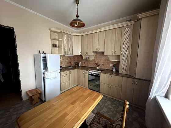 оренда виставка 1к новобудова 2006р. Хмельницький