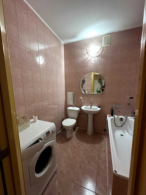 оренда виставка 1к новобудова 2006р. Хмельницький - зображення 8