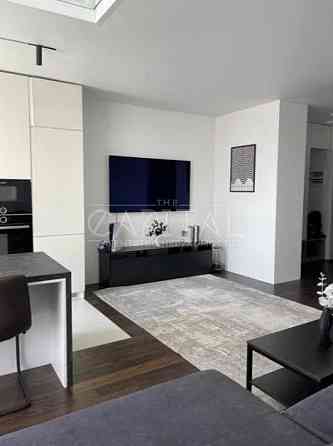 Двоповерхова стильна 2-к квартира з вражаючим видом в ЖК “Славутич” Kyiv