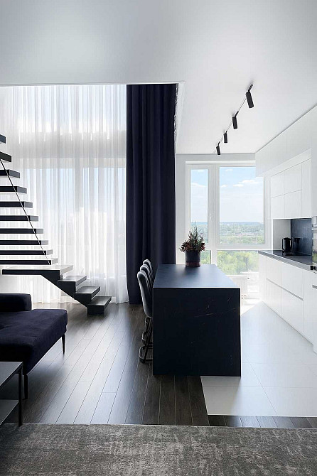 Двоповерхова стильна 2-к квартира з вражаючим видом в ЖК “Славутич” Kyiv - photo 1