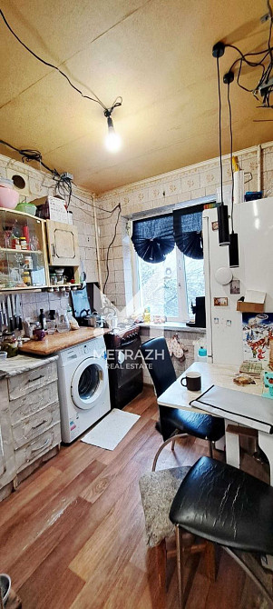 Продам 2ком кв раздельными комнатами и гардеробной на ул Байрона Харьков - изображение 1