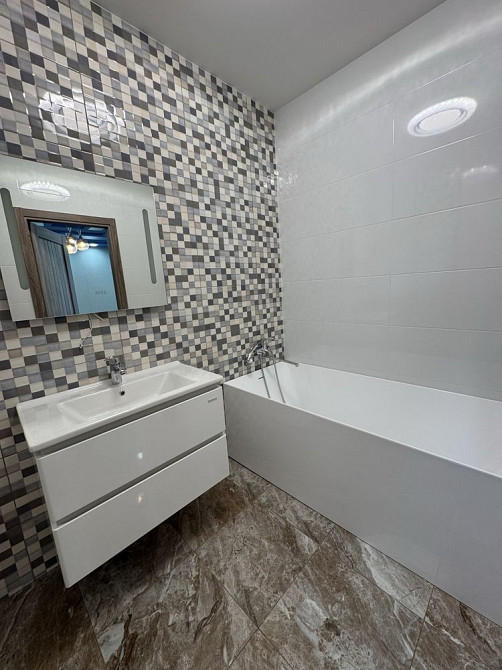 Продам 2-к квартиру, Салтовка, новострой, Жк Меридиан Харьков - изображение 2