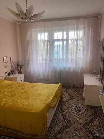 Продається 2х кімнатна квартира по пр. Відродження в хорошому стані. Луцьк