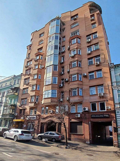 4к квартира. Електрика Є завжди. Центр Києва. Обсерваторна вул Паркінг Київ - зображення 1