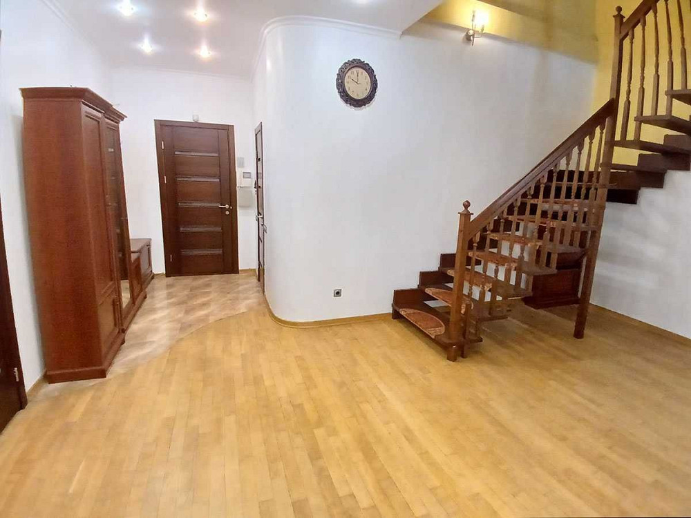 4к квартира. Електрика Є завжди. Центр Києва. Обсерваторна вул Паркінг Київ - зображення 6