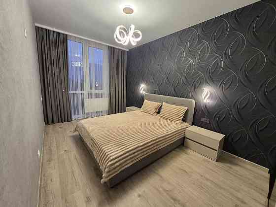 Простора 2к. квартира в ЖК Золота Ера Крижанівка