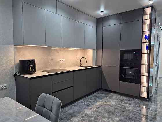 Простора 2к. квартира в ЖК Золота Ера Крижанівка