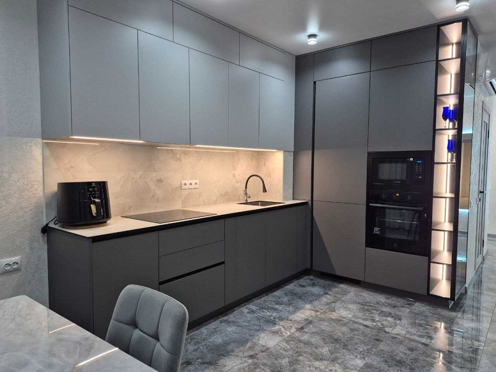 Простора 2к. квартира в ЖК Золота Ера Крижанівка - изображение 1