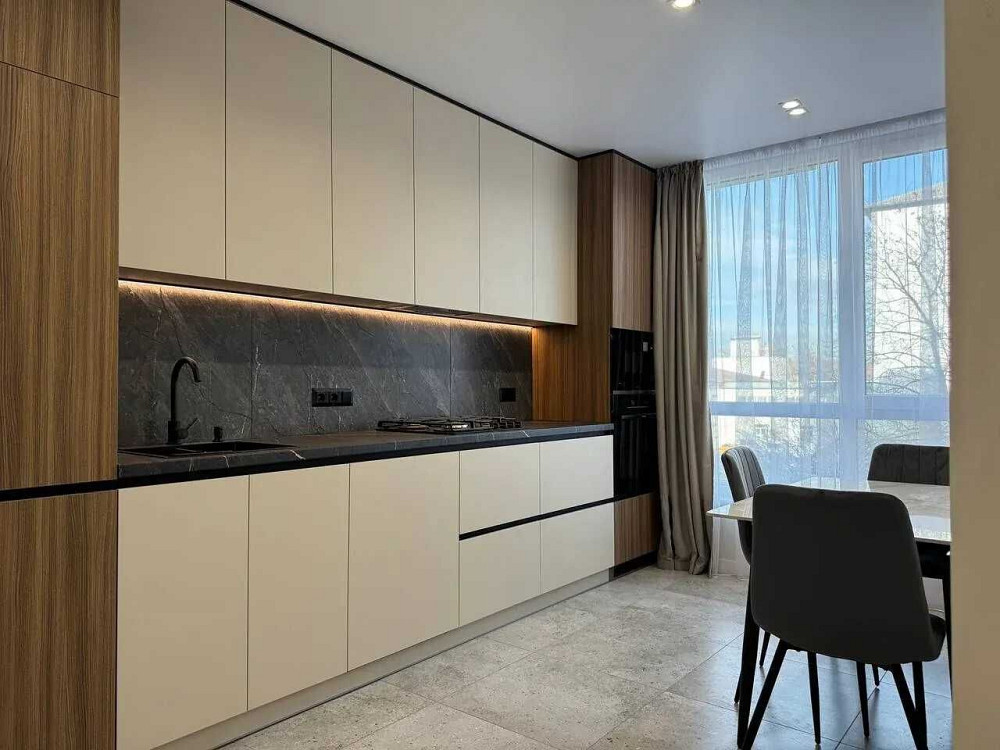 Продам! Двокімнатна з якісним ремонтом поруч центру! Вигідно! Ивано-Франковск - изображение 8