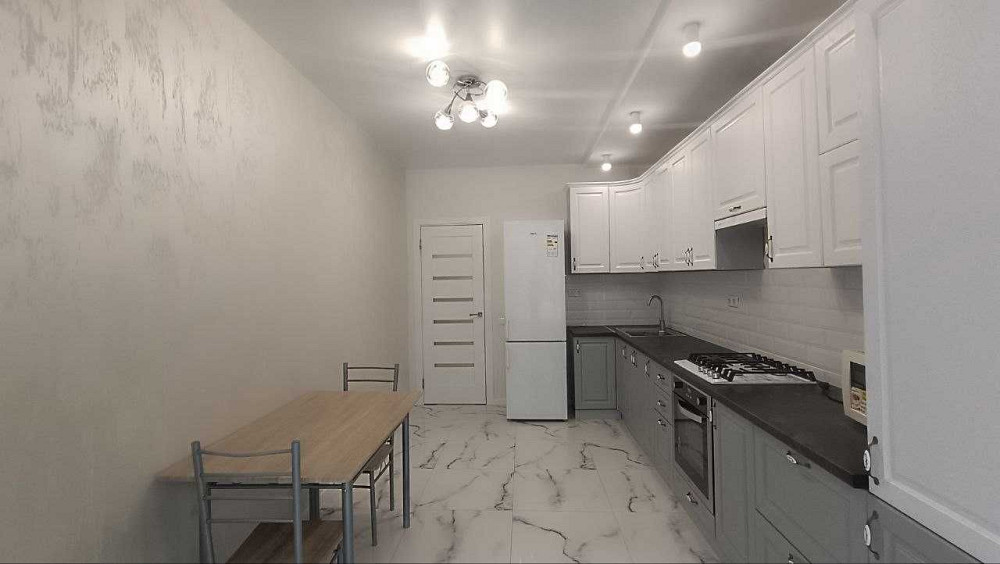 Продається однокімнатна квартира містечко Центральне - 46м2 Ивано-Франковск - изображение 2