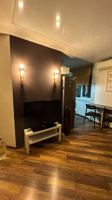 Поділ 2 кімнатна студія  метро Тараса Шевченка. Киев - изображение 2