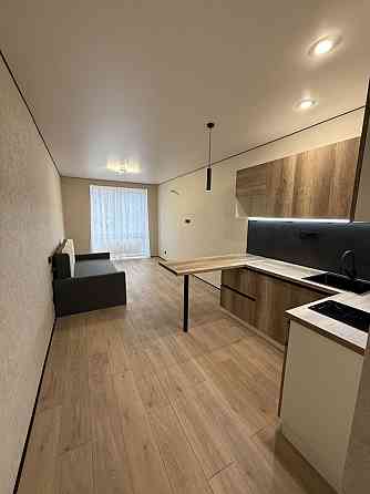 Продаю квартиру студію з НОВИМ ремонтом на 2 поверсі Ірпінь