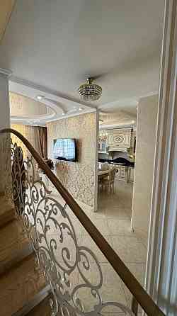 Шикарний триповерховий ПЕНТХАУС !ПАРК! МОРЕ!Плоша-300кв.метрів!Тераса! Одеса