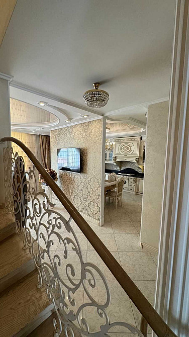 Шикарний триповерховий ПЕНТХАУС !ПАРК! МОРЕ!Плоша-300кв.метрів!Тераса! Одеса - зображення 2