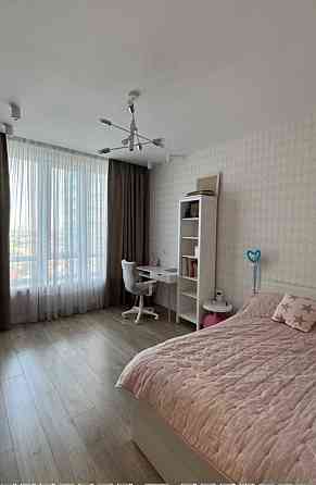 Продам 3 к. квартиру с качественным ремонтом в ЖК Омега Одеса