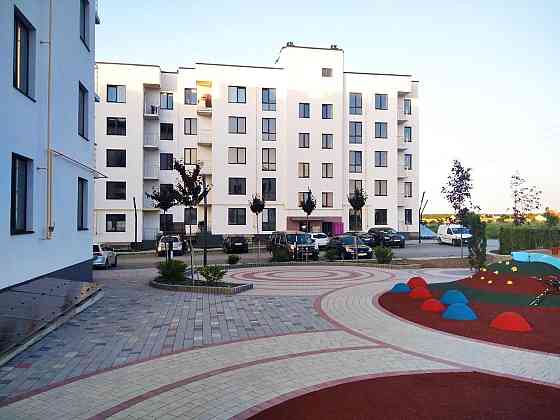 Продам двокімнатну квартиру в новобудові Струмовка