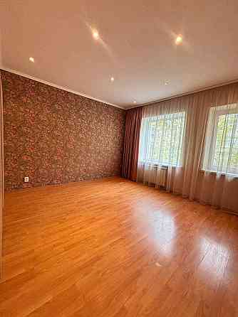 3кімнатна-сталінка, центр, КПІ,капремонт,меблі Киев