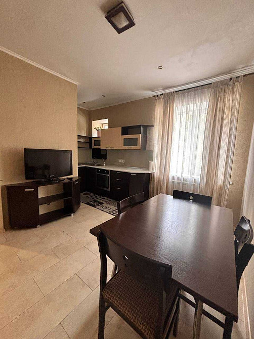 3кімнатна-сталінка, центр, КПІ,капремонт,меблі Киев - изображение 5