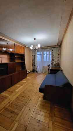 Продам 2 комнатную квартиру 1й дом  от м.Салтовская Харків