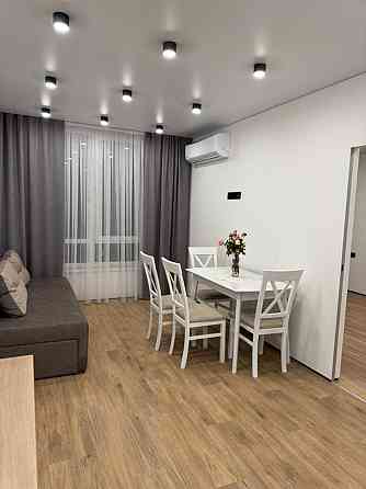 Продаж 2 кімнатної нової квартири вул.Київська Черновцы