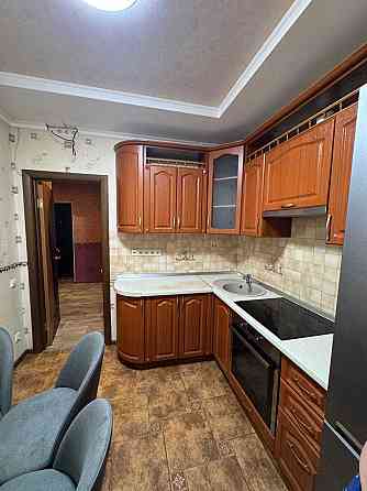 Довготривала оренда 2к квартири на вул. Уманська 23/9 Київ