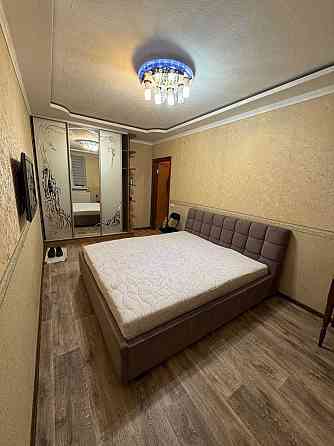 Довготривала оренда 2к квартири на вул. Уманська 23/9 Київ