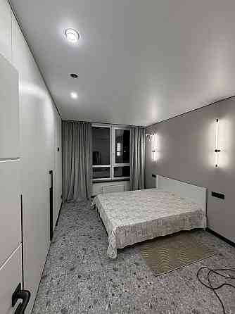 Однокімнатна Позняки Причал 8 Київ