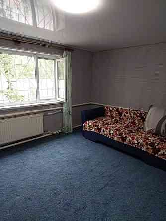 Сдам однокомнатный домик проспект Свободы.С ком.услуг только эл-во. Дніпро