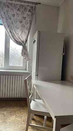 Долгосрочная аренда 2к кв. на среднем этаже на И.Петрова 47 Одеса